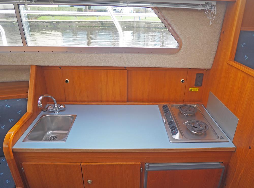 Vorschiff, Innenausstattung